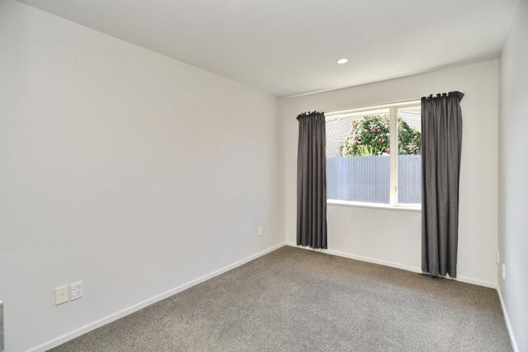 Photo of property in 16d Lyndon Street, Riccarton, Christchurch, 8011