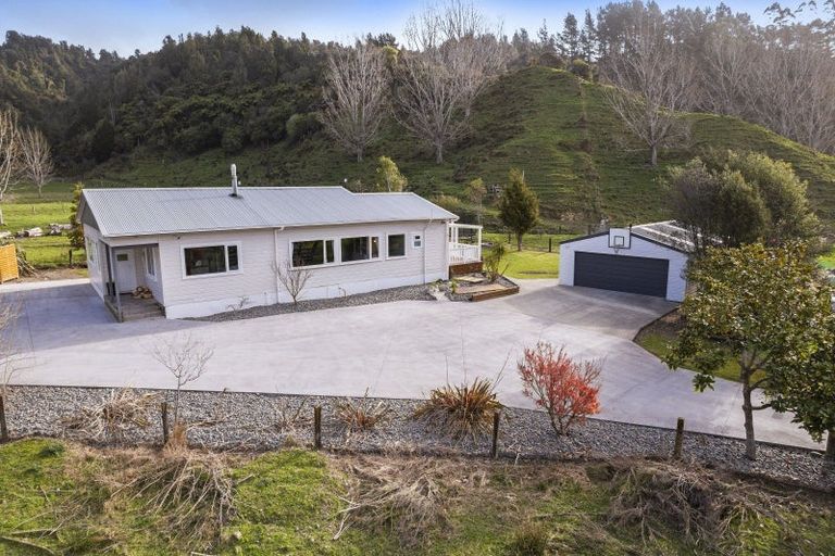 Photo of property in 186 Uruti Road, Uruti, Urenui, 4378