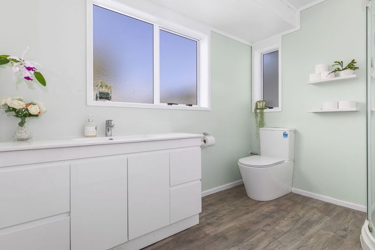 Photo of property in 74 Kennedy Drive, Levin, 5510