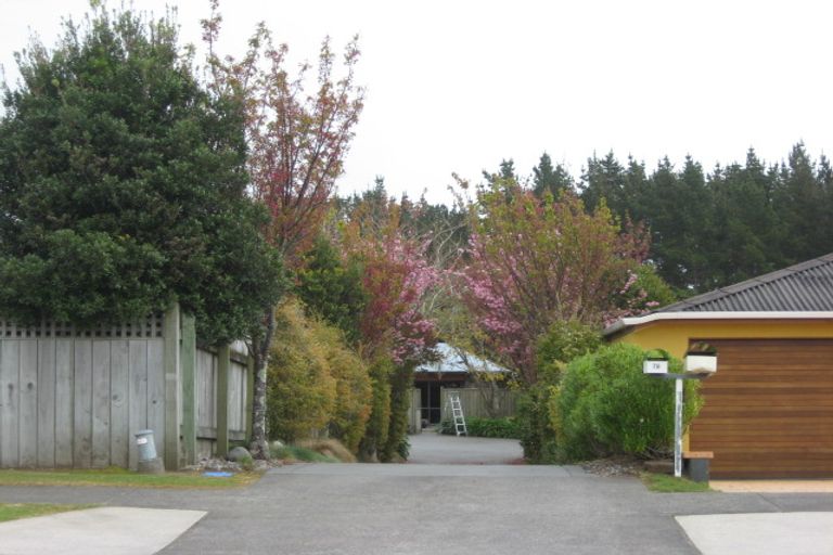 Photo of property in 78 Wairau Road, Oakura, 4314