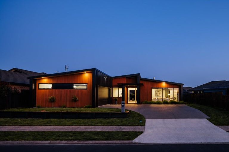 Photo of property in 27 Helen June Avenue, Flagstaff, Hamilton, 3210