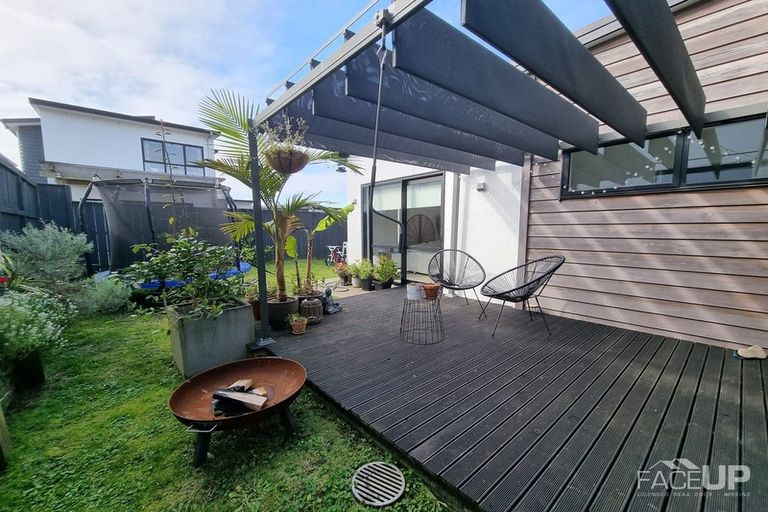 Photo of property in 5 Grey Warbler Road, Hobsonville, Auckland, 0616