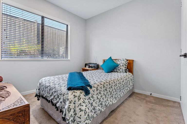 Photo of property in 64 Accolage Boulevard, Kumeu, 0810