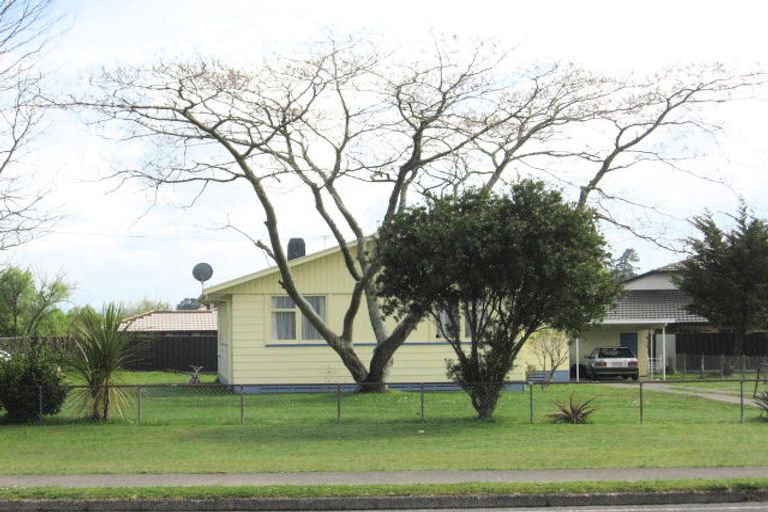 Photo of property in 52 Kawaha Point Road, Kawaha Point, Rotorua, 3010