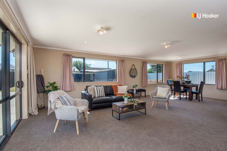 Photo of property in 28 Saunders Road, Mosgiel, 9092