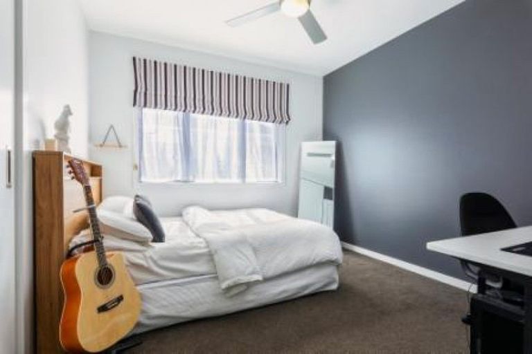Photo of property in 26 Muripara Avenue, Point Chevalier, Auckland, 1022