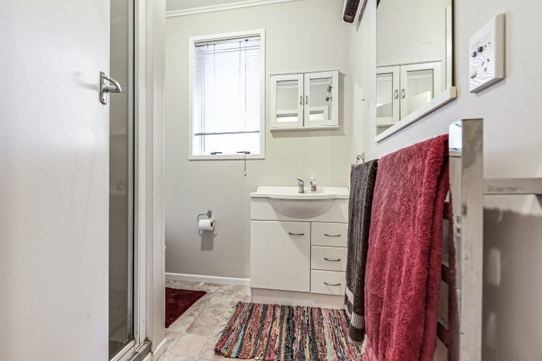 Photo of property in 2 Point Street, Raglan, 3225