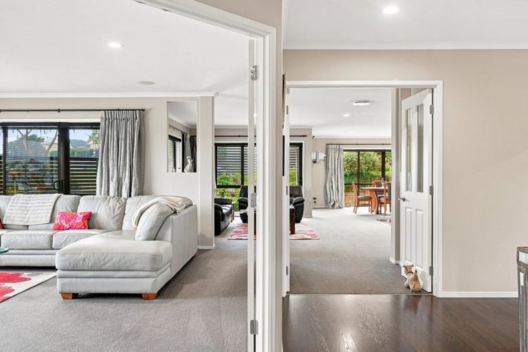 Photo of property in 2 Flavell Drive, Orewa, 0931