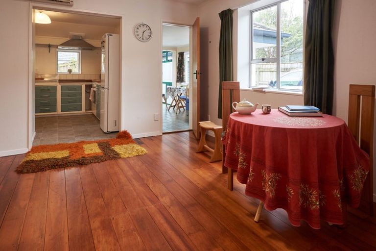 Photo of property in 116 Muritai Road, Eastbourne, Lower Hutt, 5013