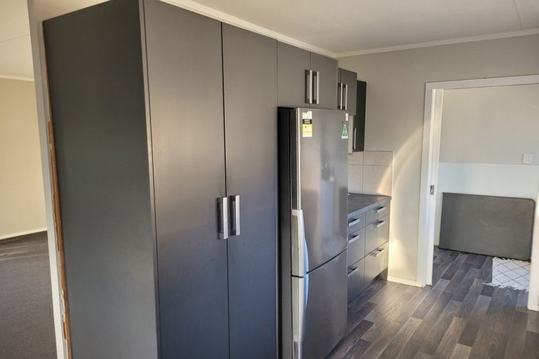 Photo of property in 2/112 View Road, Sunnyvale, Auckland, 0612