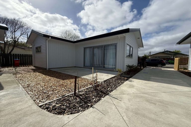 Photo of property in 451 Featherston Street, Palmerston North, 4414