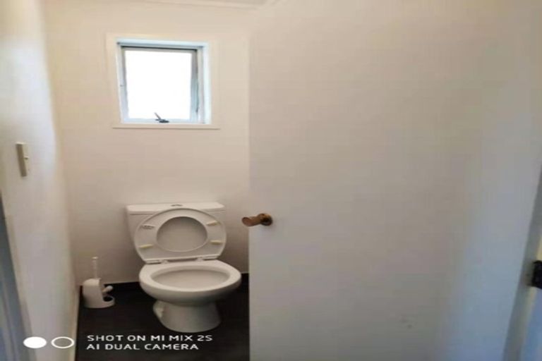 Photo of property in 27 Fitzwater Place, Henderson, Auckland, 0612