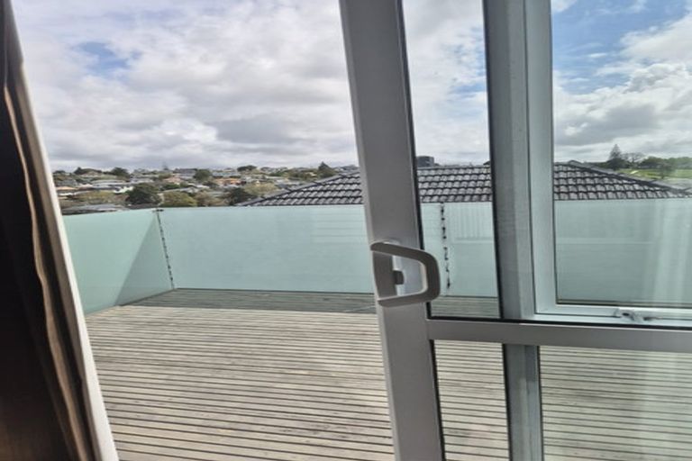 Photo of property in 36 Albrecht Avenue, Mount Roskill, Auckland, 1041