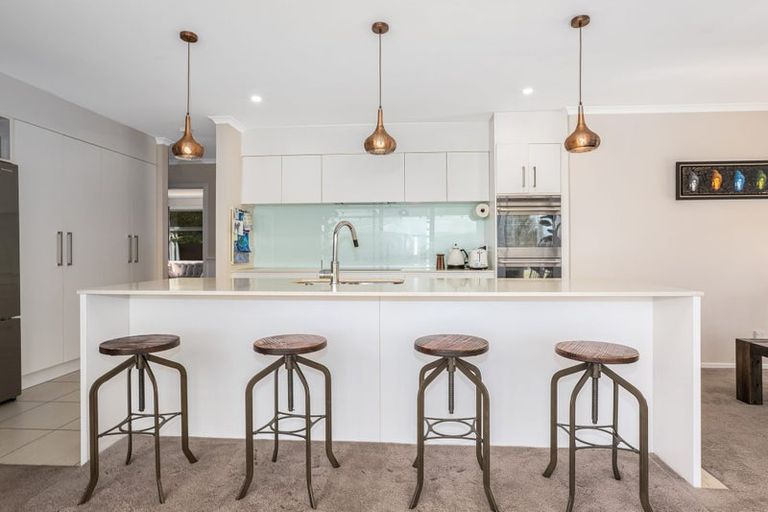 Photo of property in 1 Lindis Lane, Kelson, Lower Hutt, 5010