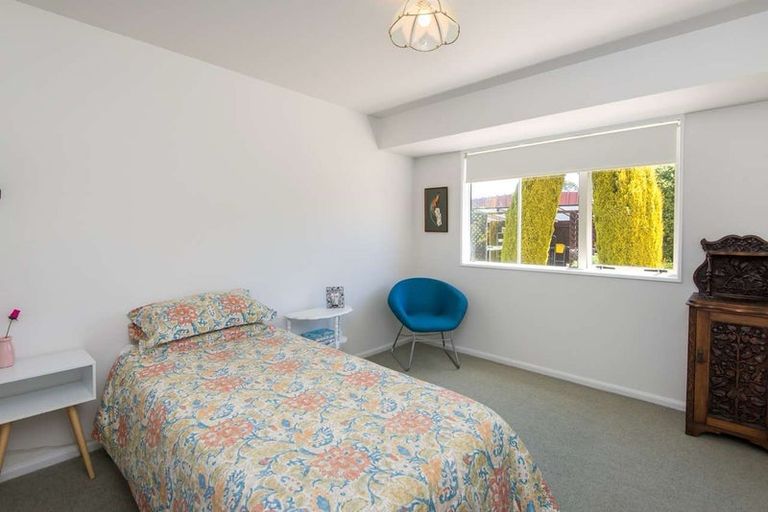 Photo of property in 59 Queenspark Drive, Parklands, Christchurch, 8083