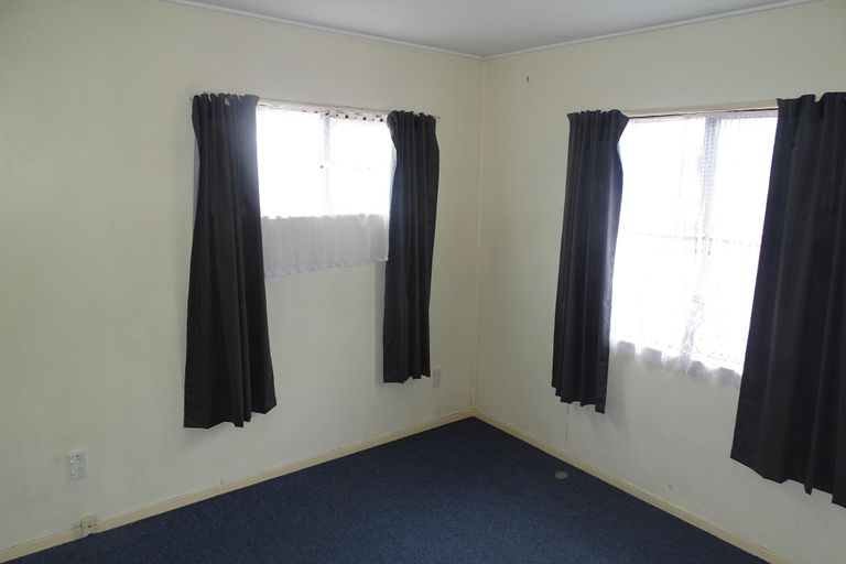 Photo of property in 2/14 Martin Road, Manurewa, Auckland, 2102