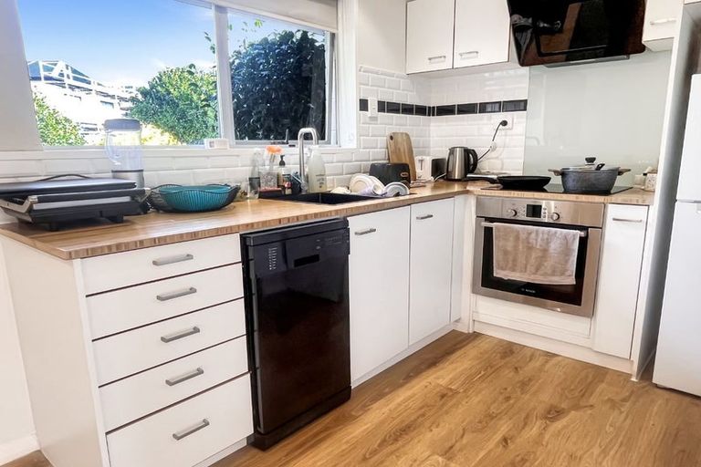 Photo of property in 18 Woolston Court, Woolston, Christchurch, 8023