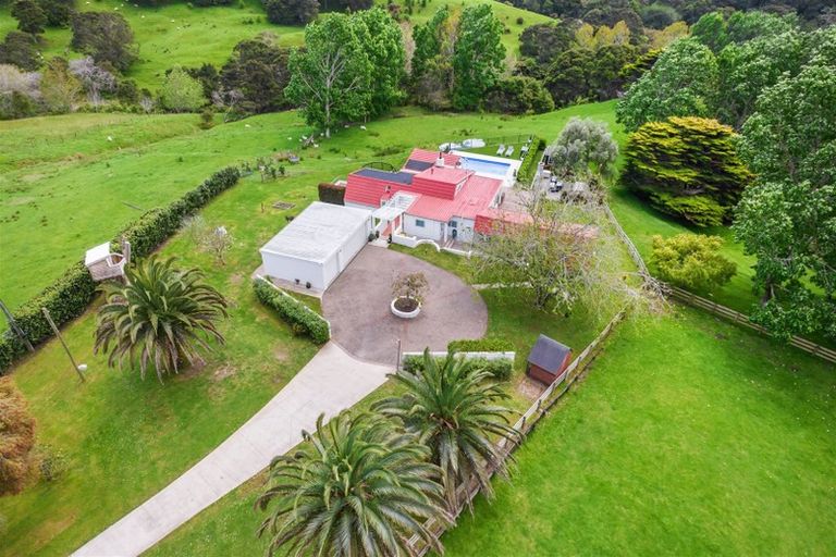 Photo of property in 66 Sandstone Road, Whitford, Manurewa, 2576