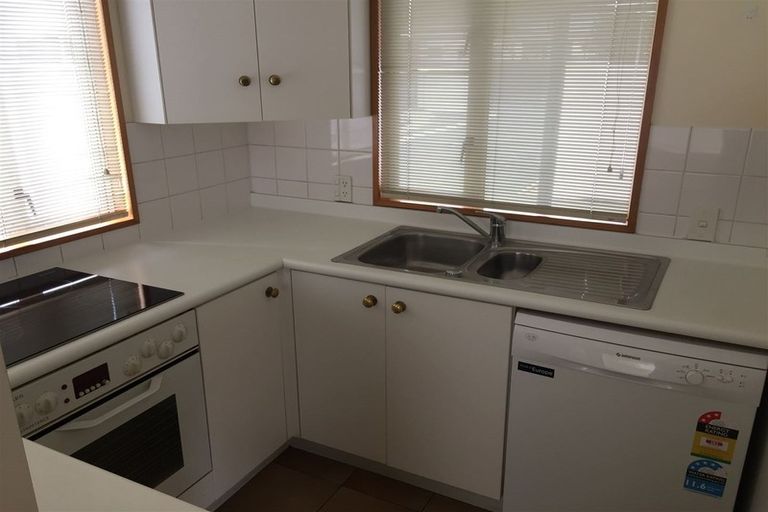 Photo of property in 9/38 Eversleigh Street, St Albans, Christchurch, 8014