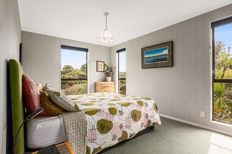 Photo of property in 24 The Sounding, Whitby, Porirua, 5024
