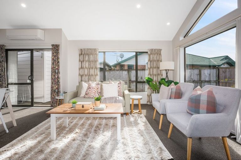 Photo of property in 39a Apple Terrace, Ranui, Porirua, 5024