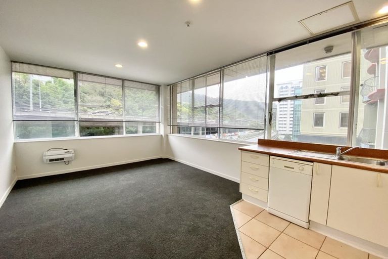 Photo of property in Terrace Tower Apartments, 2f/126 The Terrace, Wellington Central, Wellington, 6011