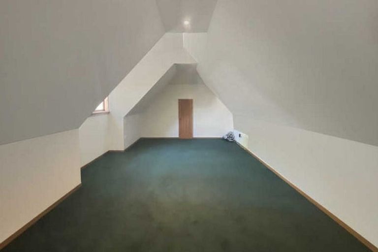 Photo of property in 4 Thorrington Road, Cashmere, Christchurch, 8022