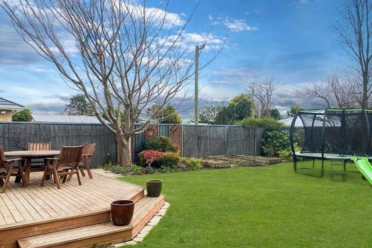 Photo of property in 92 Kendal Avenue, Burnside, Christchurch, 8053