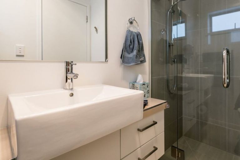 Photo of property in 3 Hikanui Drive, Havelock North, 4130