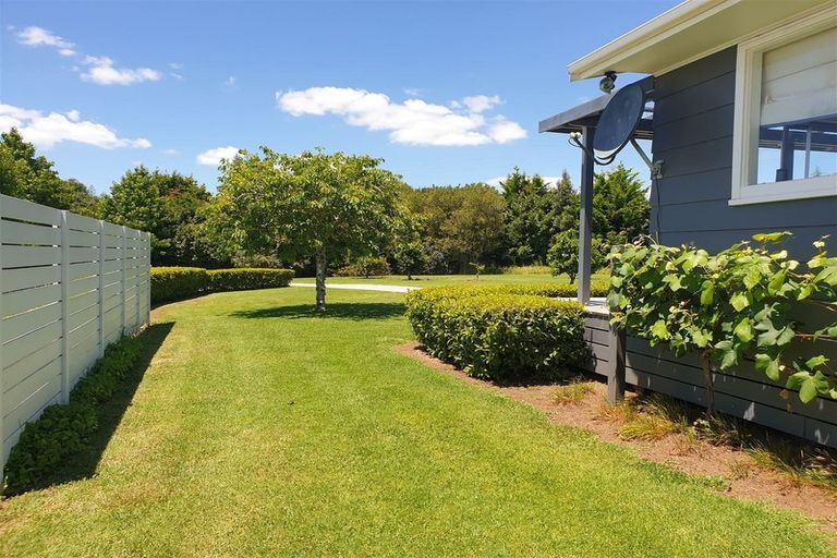 Photo of property in 15 Waikuku Road, Waimate North, Kaikohe, 0472