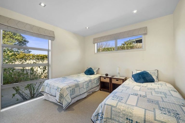 Photo of property in 4 St Andrews Parkway, Waiwhakaiho, New Plymouth, 4312