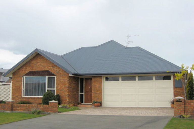 Photo of property in 10a Goodwood Close, Rangiora, 7400