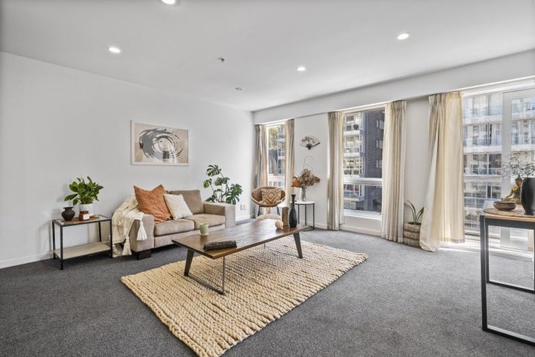 Photo of property in Terrace Heights Apartments, 3c/163 The Terrace, Wellington Central, Wellington, 6011