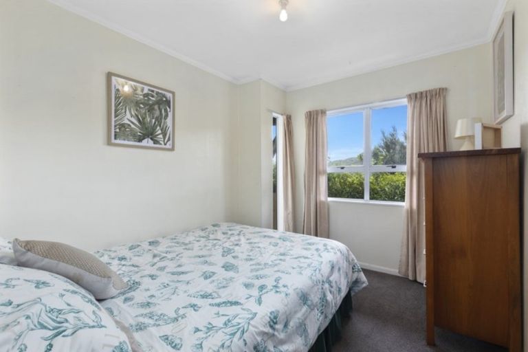 Photo of property in 26 Castle Crescent, Stokes Valley, Lower Hutt, 5019