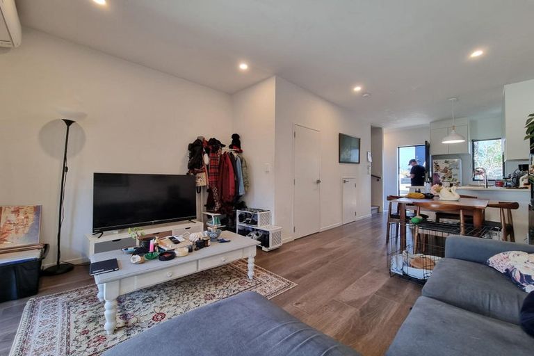 Photo of property in 81 Morihana Close, Glen Eden, Auckland, 0602