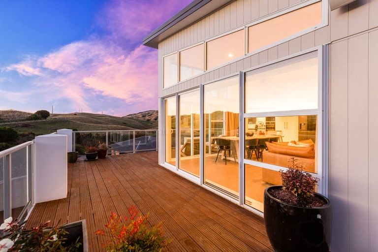 Photo of property in 61 Saint Ives Drive, Camborne, Porirua, 5026