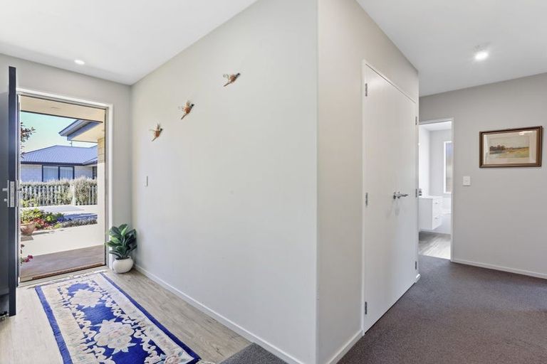 Photo of property in 5 Asha Close, Rolleston, 7614