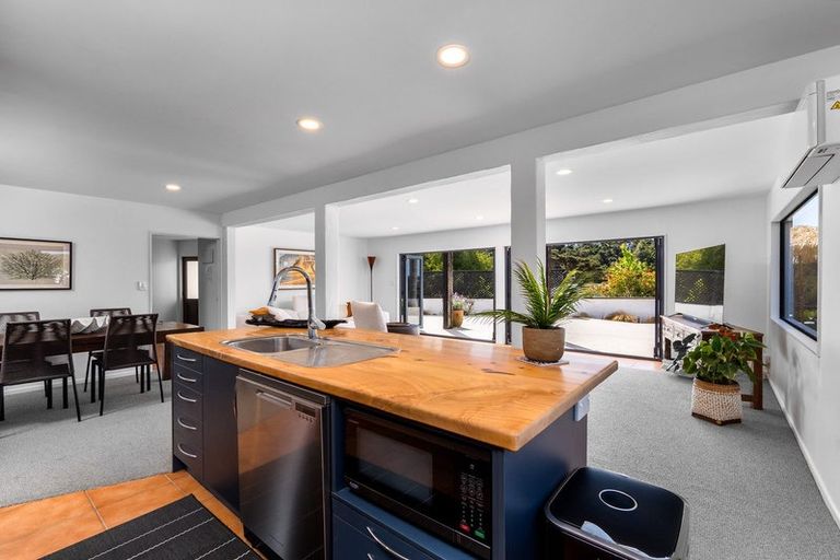 Photo of property in 21 Joyces Road, Paihia, 0200