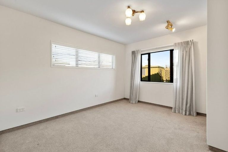 Photo of property in 12 Kildare Terrace, Lincoln, 7608