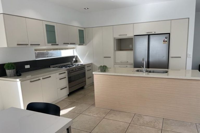 Photo of property in 18 Bryndwr Road, Fendalton, Christchurch, 8052