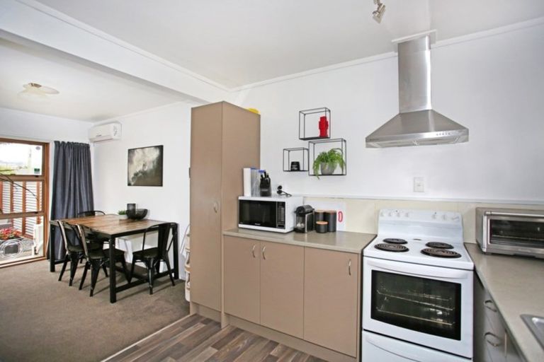 Photo of property in 2/55 Willis Road, Papakura, 2110