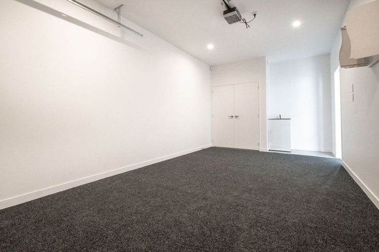 Photo of property in 7f Poto Street, Te Atatu South, Auckland, 0610