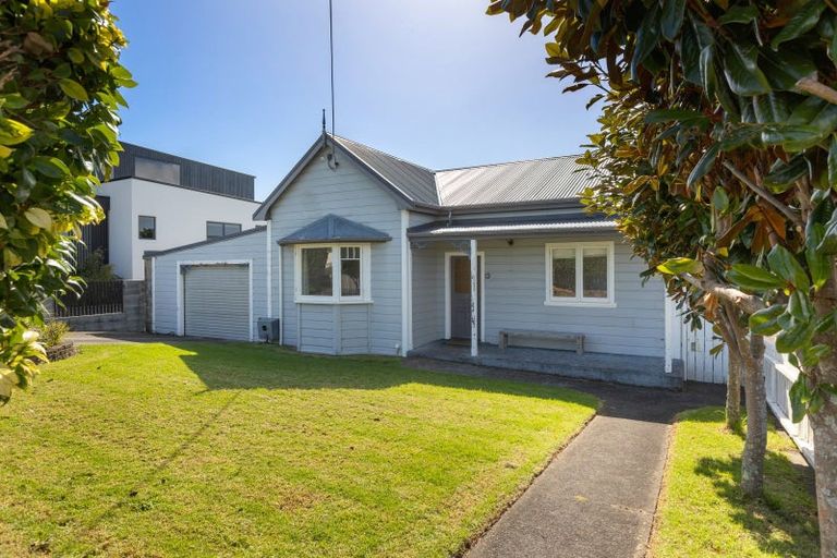 Photo of property in 19 Beach Street, Fitzroy, New Plymouth, 4312