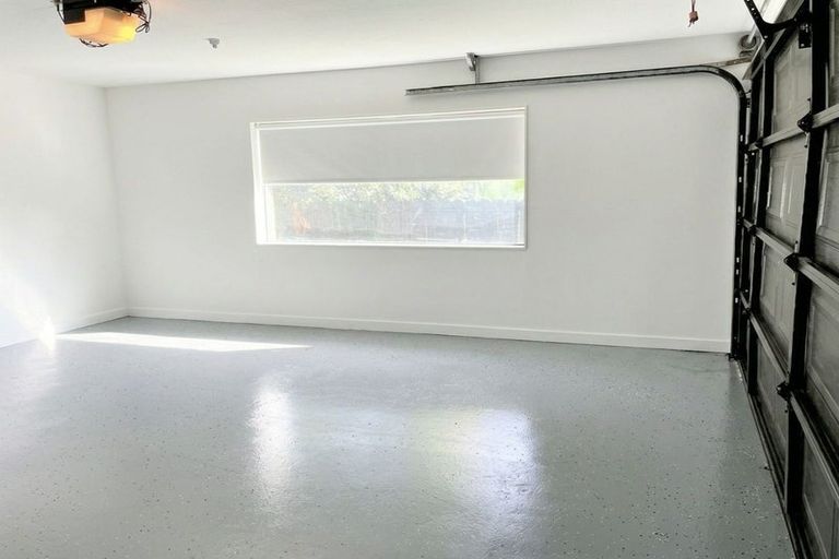 Photo of property in 2 Cyclamen Road, Mangere, Auckland, 2022