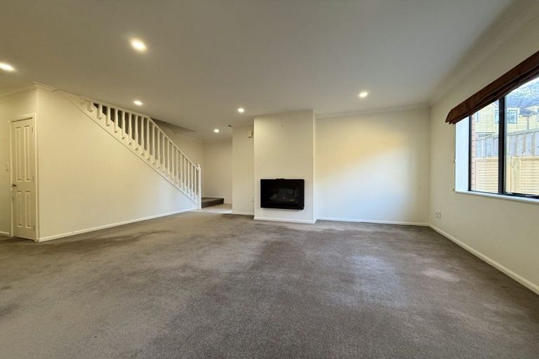 Photo of property in 60 Futuna Close, Karori, Wellington, 6012