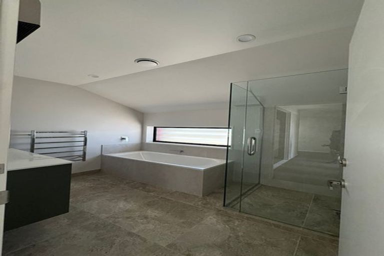 Photo of property in 90 Nursery Road, Phillipstown, Christchurch, 8011