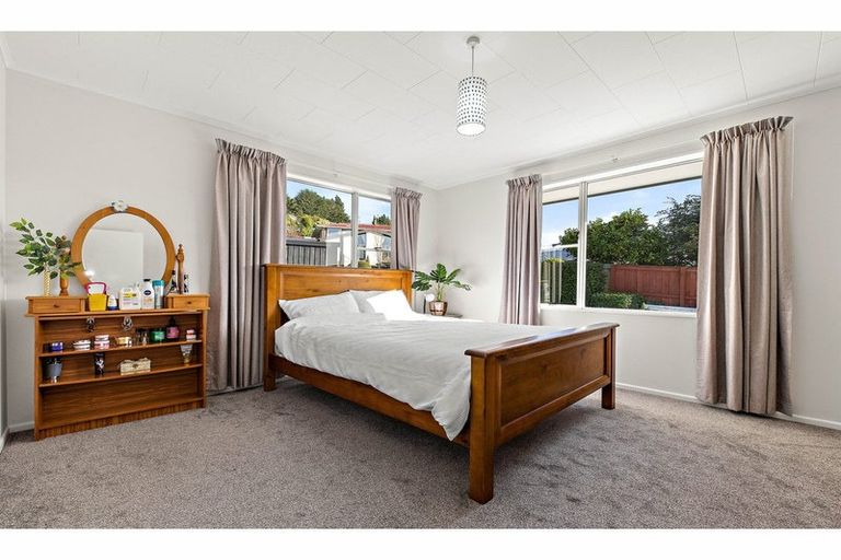 Photo of property in 1/61 Landsdowne Terrace, Cashmere, Christchurch, 8022
