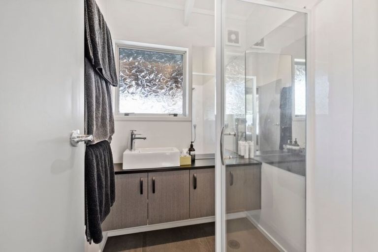 Photo of property in 5 Shamrock Crest, Omaha, 0986