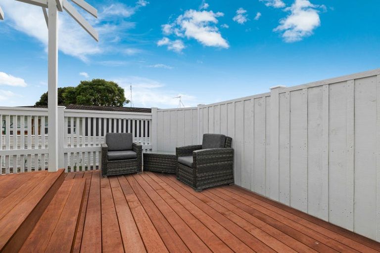 Photo of property in 1/11 Harrington Avenue, Pukekohe, 2120