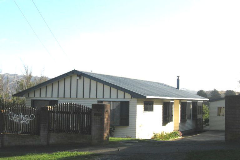 Photo of property in 47 Fantame Street, Cannons Creek, Porirua, 5024